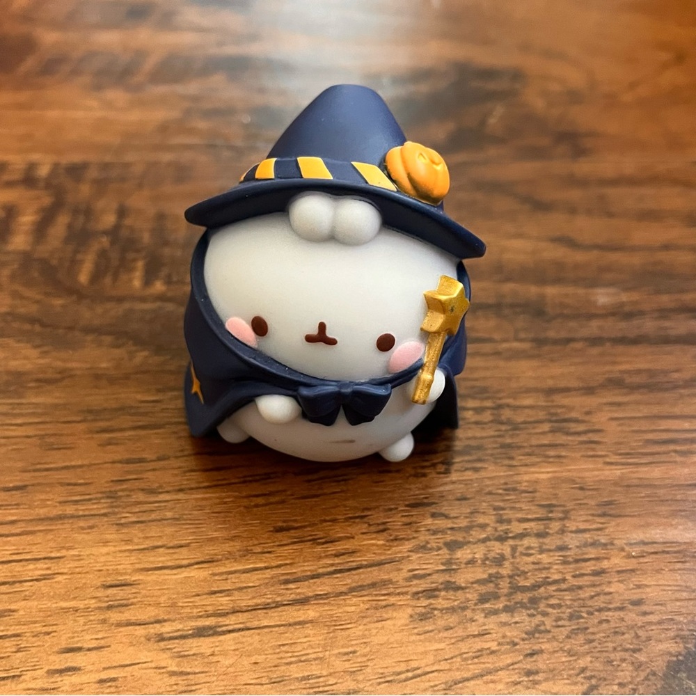 aven rabbit molang halloween edition series collectable